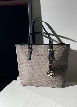 Серая женская сумка michael kors sullivan large tote6 фото