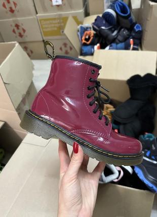Шикарні трендові черевики dr. martens