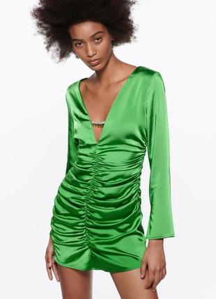 Зеленое атласное платье zara3 фото