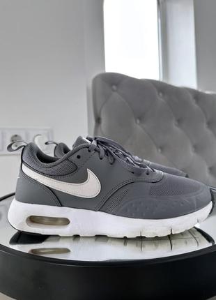 Чудові якісні кросівки nike air max