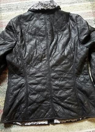 Женская кожаная куртка с мехом р.407 фото