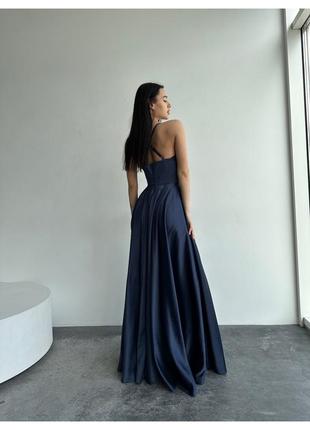 Сукня довга атласна жіноча вечірня з розрізом синя5 фото