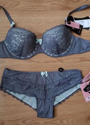 Новий комплект hunkemoller