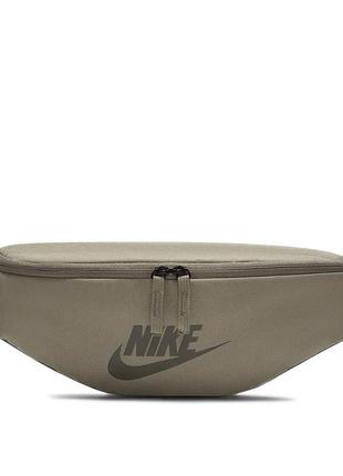 Мужская женская сумка на пояс nike heritage хаки db0490-351 детская бананка