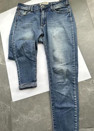Джинси