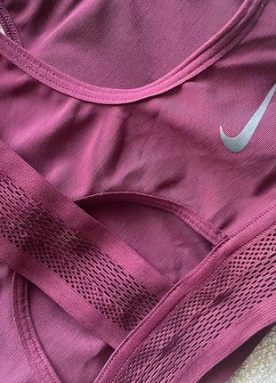 Nike swoosh ultrabreathe sports bra, топ dri fit6 фото