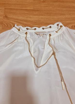 Блуза michael kors
с золотой цепочкой l xl
100% высокого качества шелк блуза шёлковая8 фото