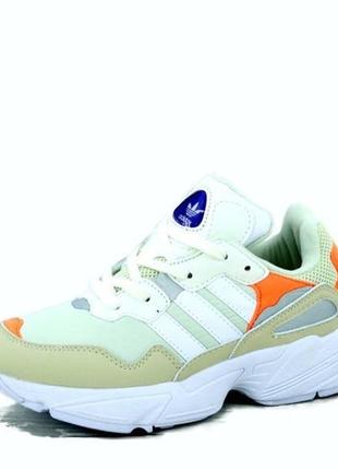 Женские кроссовки adidas yung-96 white распродаж4 фото