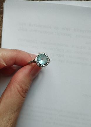 Каблочка, белое золото, топаз