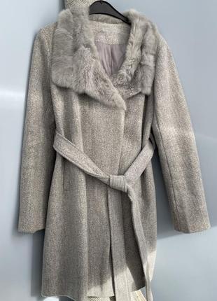 Пальто с натуральным мехом кролика (воротник) размер s m1 фото