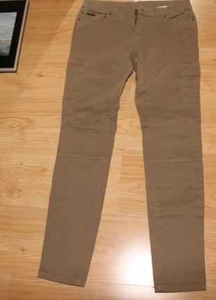 Джинсы bershka 38р