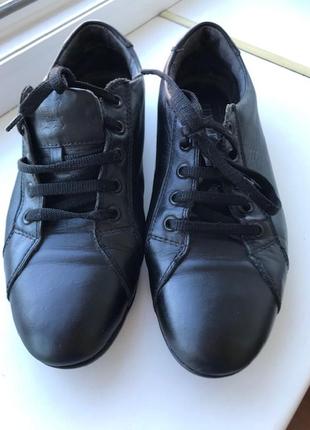 Туфли, кроссовки, мокасины черные кожаные 38-39р1 фото