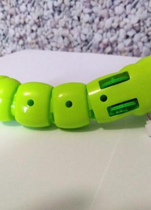 Гусениця заводна іграшка 3