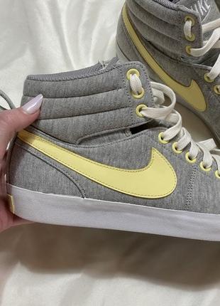 Кросівки nike