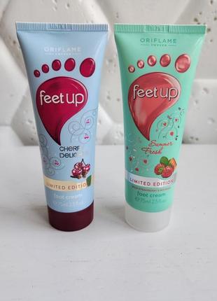 Увлажняющий крем для ног клубника вишня орифлейм  oriflame feet up