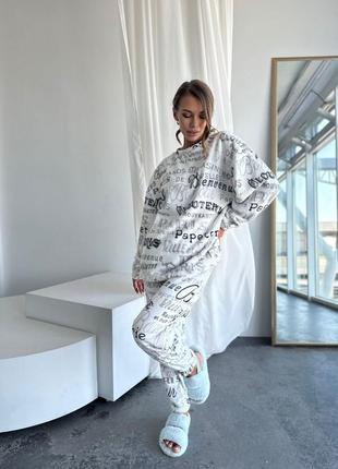 Махровая пижама с принтом свитшот кофта оверсайз брюки свободный комплект белый графитовый для дома для сна теплая плюшевая2 фото