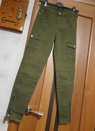 Джинсы скинны карго bershka s