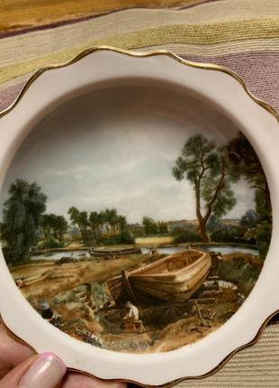 Коллекционное фарфоровое блюдце