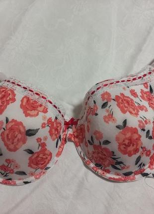 Бюстгалтер