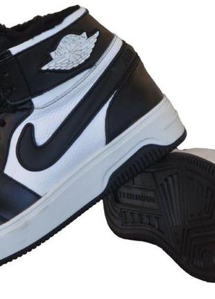 Розміри 40, 41, 42, 43, 45 зимові трекінгові шкіряні черевики кросівки на хутрі, повнорозмірні, чорні2 фото