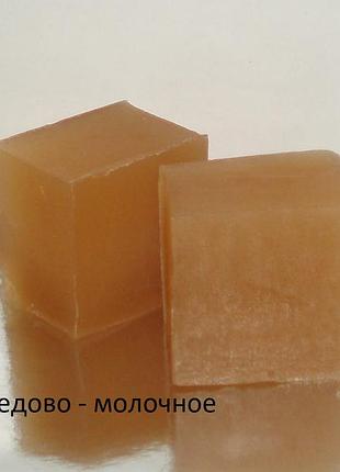 Натуральне мило ручна робота медово - молочне 100 г