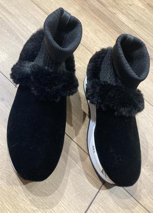 Женские черные замшевые ботинки с чулком довязом, 395 фото