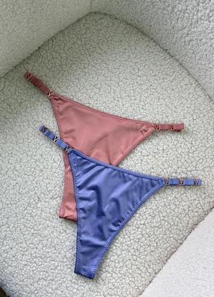 Набор стринг или американок 2 шт vs с золотой фурнитурой