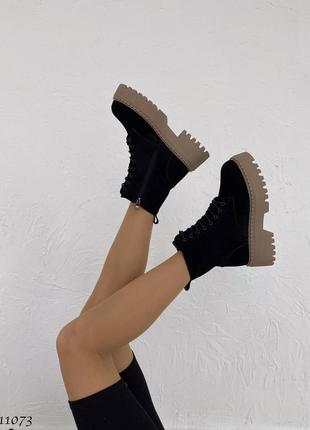 Женские зимние замшевые ботинки4 фото