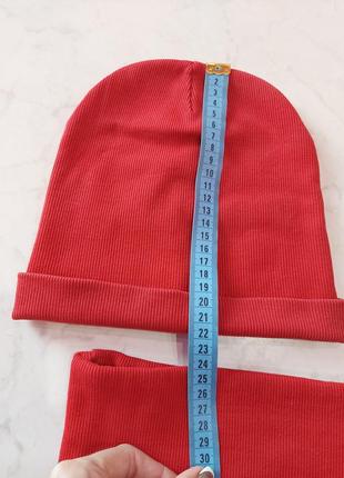 Комплект, шапка и хомут в рубчик красного цвета 4-7 лет8 фото
