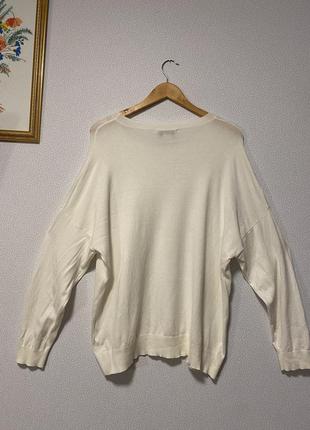 Белый мягкий свитер сердца из пайеток3 фото