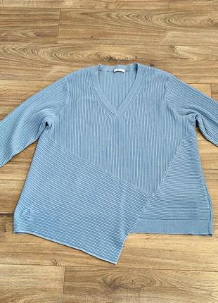 Голубой свитер асимметричной длины4 фото