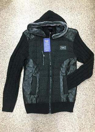 Кофта грубая вязка с капюшоном( искусственный мех)