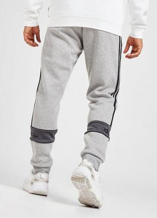 Чоловічі спортивні штани adidas originals itasca 20 jogger2 фото