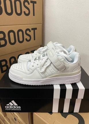 Жіночі кросівки adidas forum 1 low