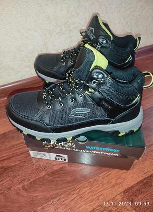 52606 skechers hotsell
