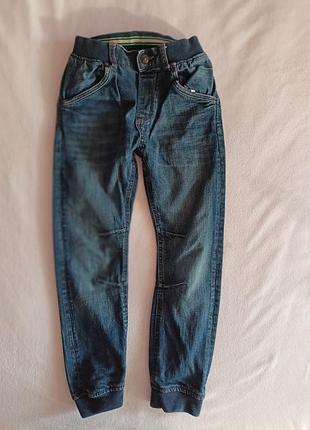 Джинсы-6-7-8 лет