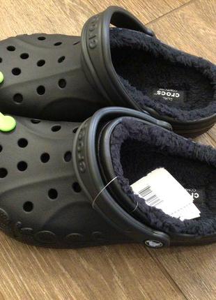 Кроксы теплые черные женские с мехом, crocs lined clog