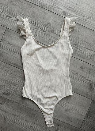 Боди в рубчик в молочном цвете bershka