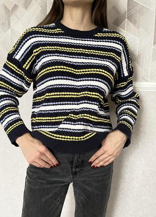 Качественный коттоновый свитер в полоску