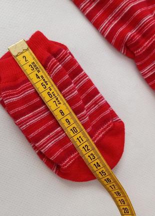 Носки с антискользяйщей подошвой

15 см5 фото