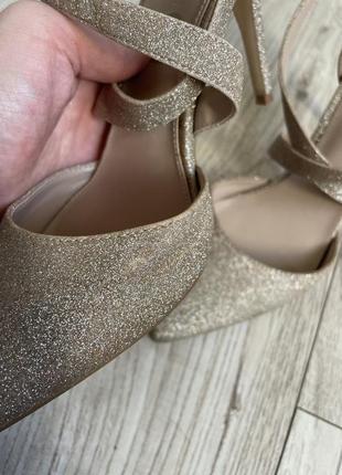 Новые золотисто розовые каблуки туфли на шпильках 39 р8 фото