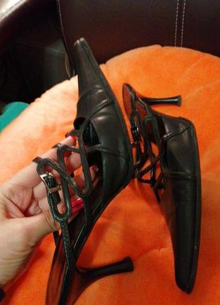 Шлепки кожа на каблуке 38р