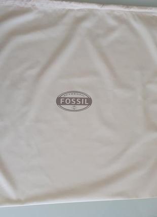 Пильник fossil