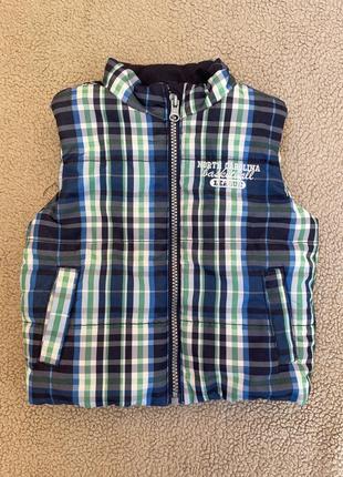 Жилетка безрукавка на 12-18 месяцев