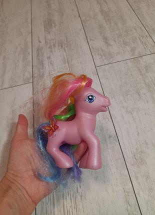 Поні з метеликом, my little pony 2005 hasbro, rainbow
