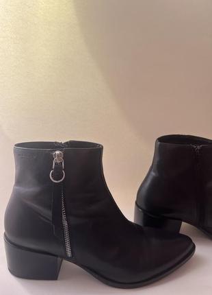 Черевики козаки (ковбойки) vagabond