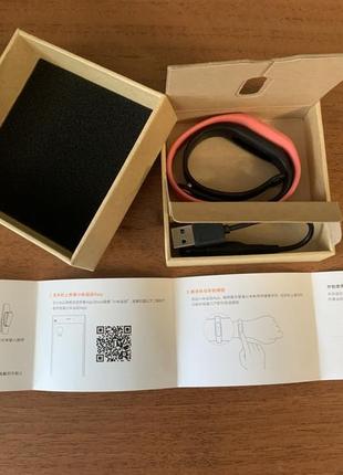 Фитнес-браслет трекер xiaomi mi 1 band3 фото