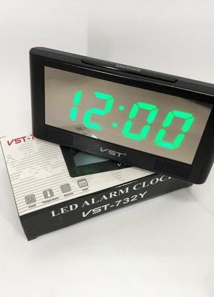 Часы электронные настольные vst-732y с зеленой подсветкой2 фото