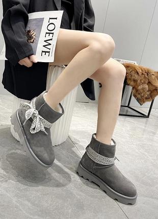 Ugg 3