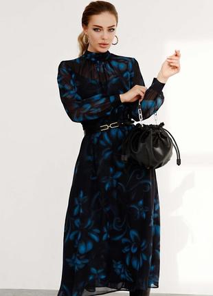 Неймовірна сукня